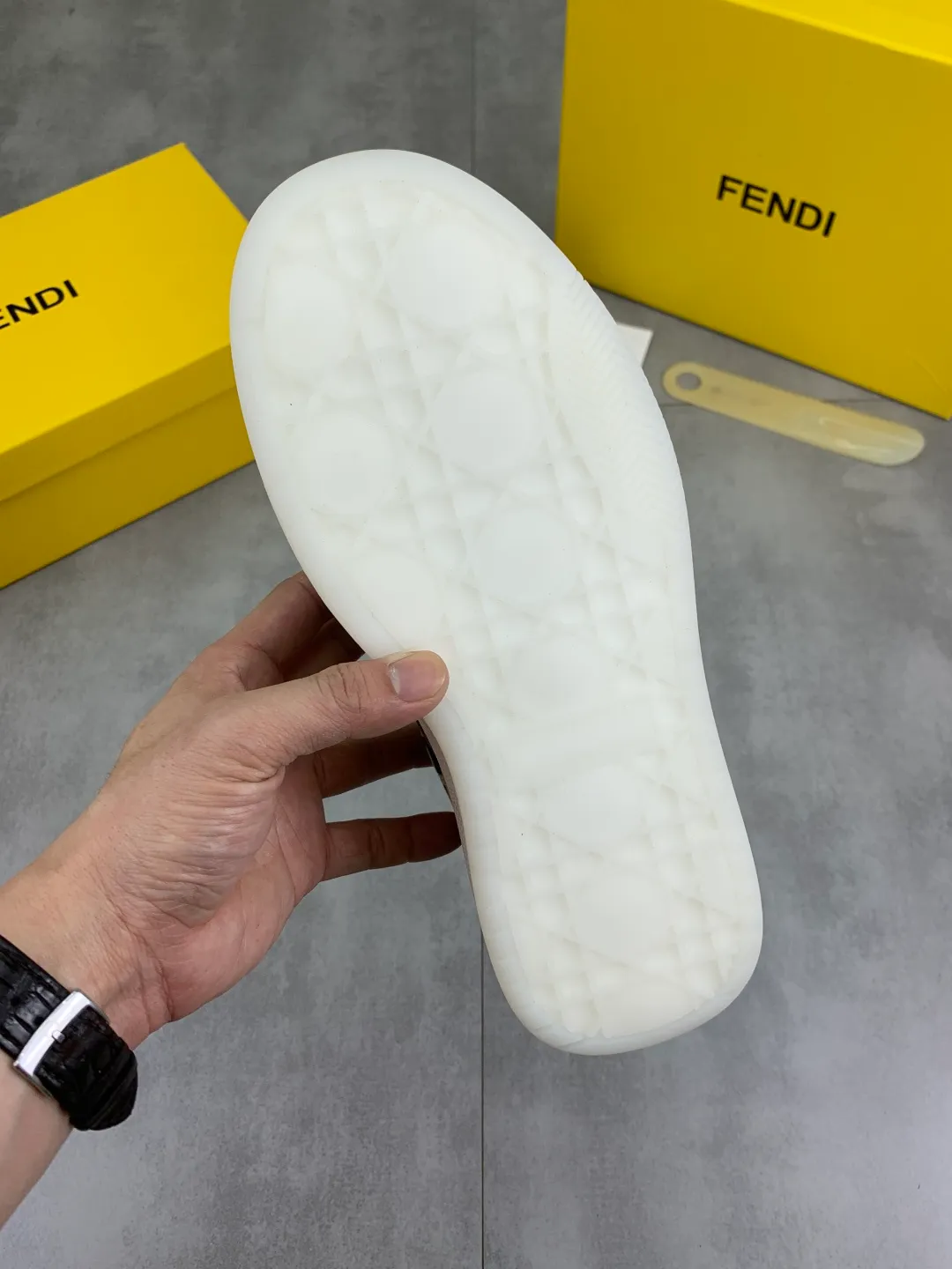 ​Men's shoes 💰P440 💰【New】Little monster 🆘 New FENDI 🕶️🕶️Simple routing effect, showing an elegant and cool driving shoe 🎬Using imported calfskin + first-layer pigskin lining🐂Excellent material🎬Detailed workmanship 🤗Comfortable foot feel➰➰. ​Pair it with any outfit to show your taste and temperament, low-key luxury ♻️Design ​simple and elegant ​noble and fashionable 🍃​Very loved and favored by trendy men 💓❤️size: 38-44 4️⃣colors available